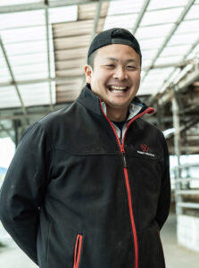 競り人の経験を活かし三重加藤牧場に新たな息吹をもたらす若き挑戦者